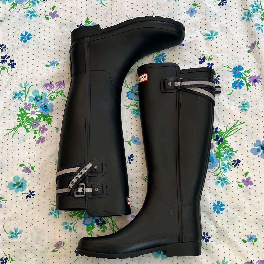 Hunter Refined Webbing Strap Tall Waterproof Boots - 8